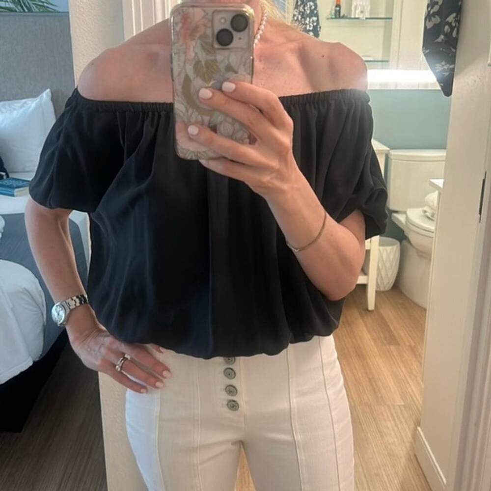 Unsubscribed 100% Washable Silk Charmeuse Balloon Sleeve Blouse - Picture 3 of 5